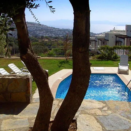 Sleeps 9 Pool Air Con Wifi Willa *