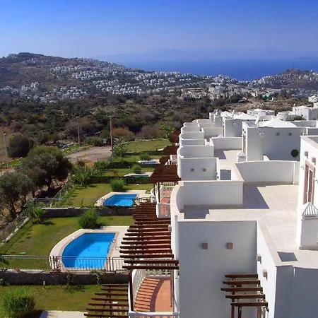 Willa Sleeps 9 Pool Air Con Wifi Ortakent