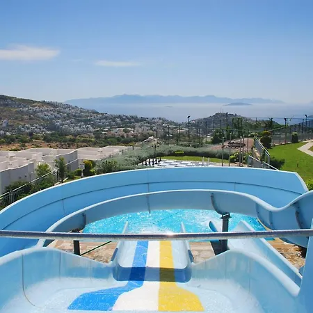 Villa Sleeps 9 Pool Air Con Wifi Ortakent